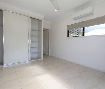 Quality Air Conditioned Modern Home near Mountains - Photo 6