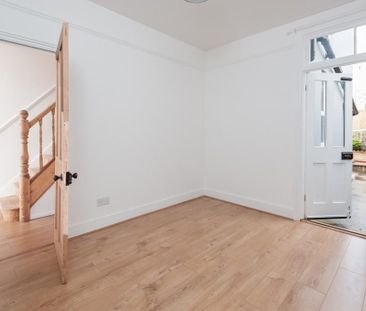 3 bedroom terraced house to rent - Photo 5