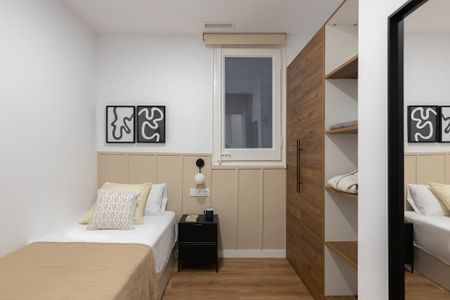 Carrer de Muntaner, Barcelona, Catalonia 08021 - Photo 2