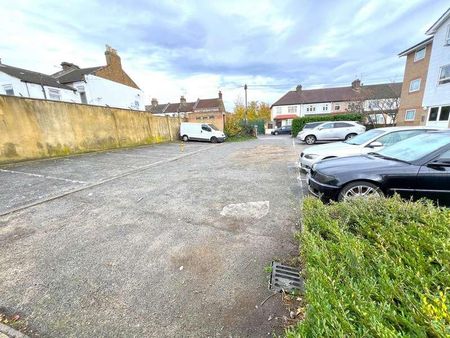 Tilbury Road, East Ham, E6 - Photo 5