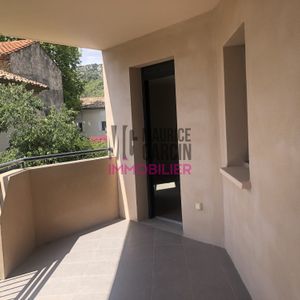 A LOUER - APPARTEMENT BEAUMES DE VENISE - 3 pièces 72.06m² - Photo 2