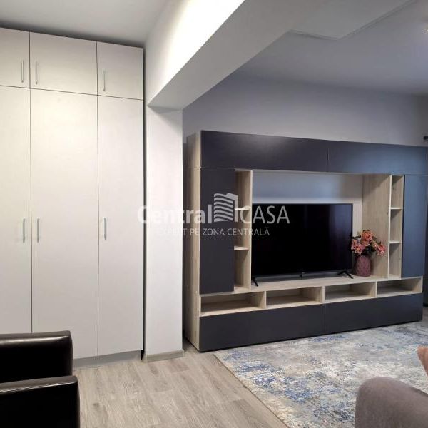 Apartament de inchiriat cu o camera, Centru - Fotografie 1