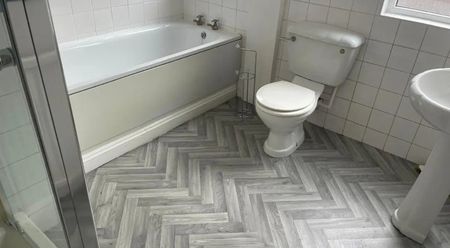 3 Bed Flat, Rathnew Court, E2 - Photo 5