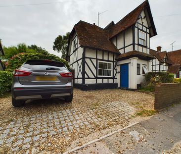 Semi-detached house to rent on - Photo 4