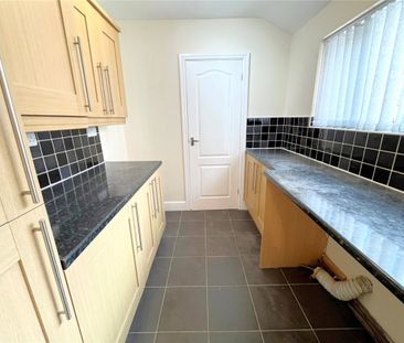 Coronation Street, Ilkeston, Derbyshire, DE7 - Photo 6