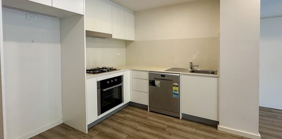 1 bedroom apartment - 20% below market rent - Photo 2