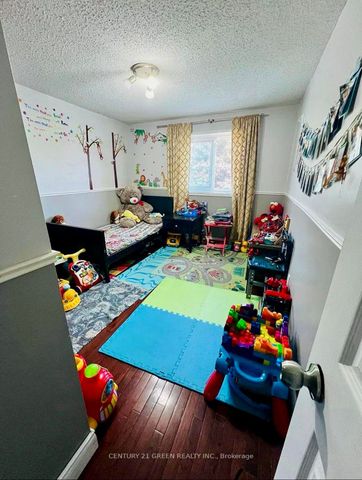 For Lease - 6335 Plowmans Heath Drive Unit# Upper, Mississauga, Ontario - Photo 4