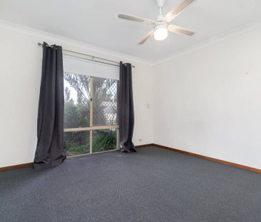 Spacious Marangaroo Home - Photo 2