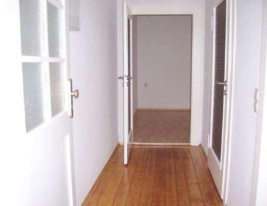 ***Kompakte 2-Raum-Wohnung in Uni-Nähe gesucht ? *** - Photo 1