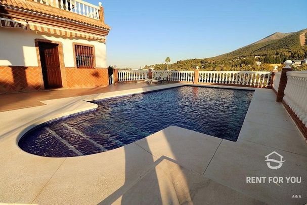 Luxury Villa for rent in Alhaurín el Grande, Spain - Photo 1