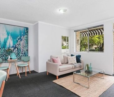 One-Bedroom Tranquil Garden Apartment in Heart of Lane Cove - Photo 4