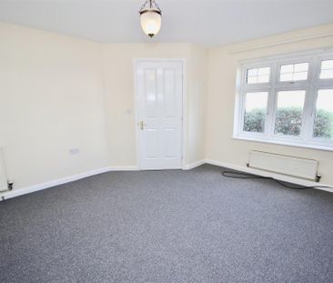 3 bedroom Semi-detached house to rent in Chesters Avenue, Longbento... - Photo 2