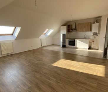 Location Appartement 2 pièces 46m² LE CREUSOT 71200 - Photo 4