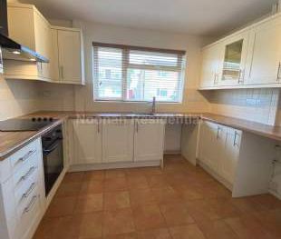 3 bedroom property to rent in Hitchin - Photo 2