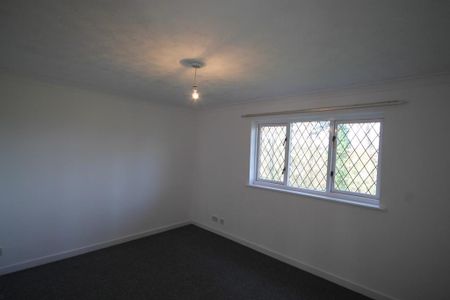 4 bedroom terraced house to rent - Photo 3