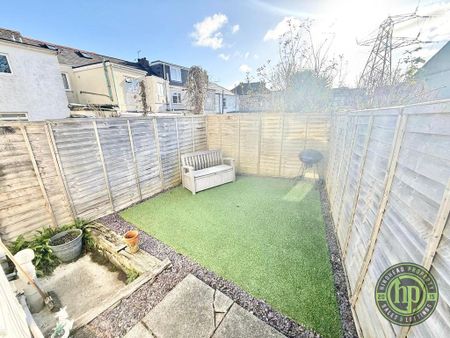 2 bedroom terraced house to rent - Photo 5