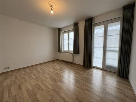Appartement te huur - Foto 2