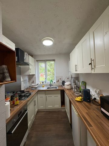 3 bed to rent in Bluebell Road, Norwich, NR4 - Photo 2