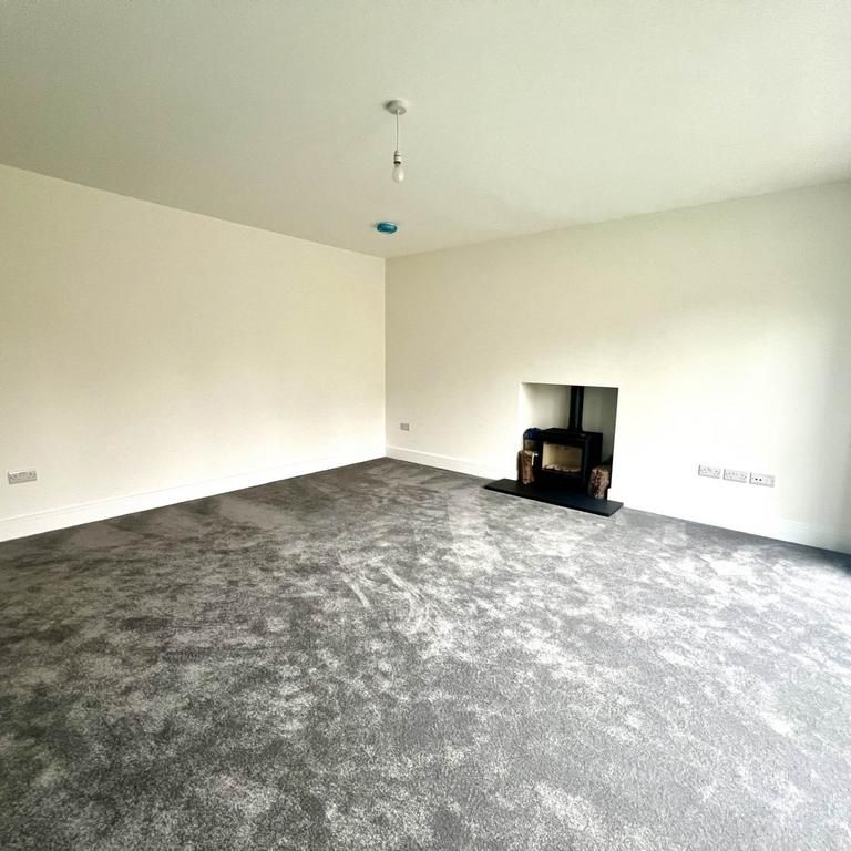 3 bedroom bungalow to rent - Photo 1