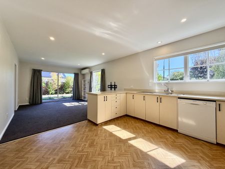17 Glenside Avenue, Ilam - Photo 5