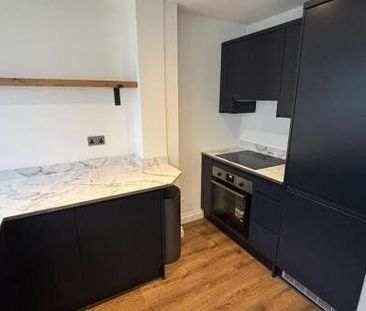 3 bedroom terraced house to rent - Photo 4