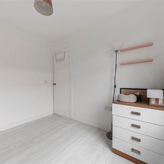 73 Glenbank Drive, Belfast, BT14 8BJ - Photo 1