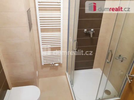 pronájem bytu 2+kk v Milovicích 403 - Fotografie 5