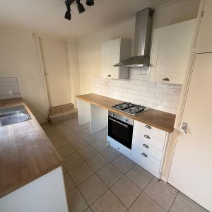 2 bed flat to rent in Windsor Avenue, Gateshead - Photo 2