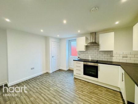 3 bedroom terraced house to rent - Photo 4