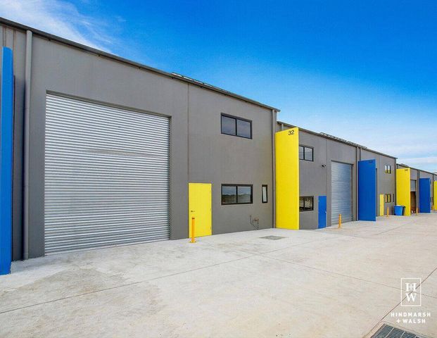 130sqm Light Industrial Unit - Photo 1