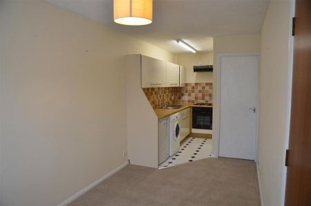 1 bedroom apartment to rent - Photo 4