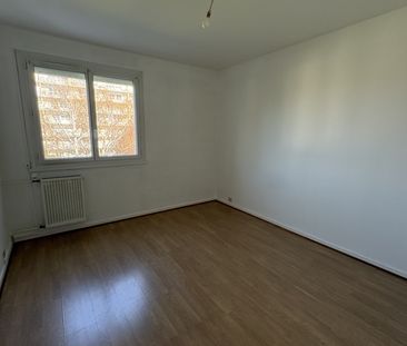 Location Appartement 4 pièces 79m² GERZAT 63360 - Photo 4