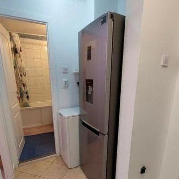 Dristor Mihai Bravu luminoasa vedere stradala - Fotografie 1