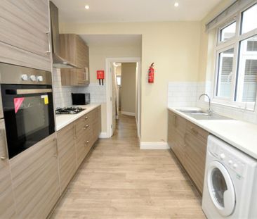 1 bedroom house of multiple occupation to rent - Photo 6