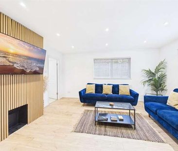 Park Road, Farnborough, Hampshire, GU14 - Photo 2