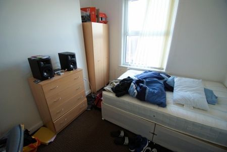 6 Bed - Leicester Grove, University, Leeds - Photo 4