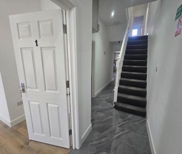 5 bedroom terraced house to rent - Photo 5
