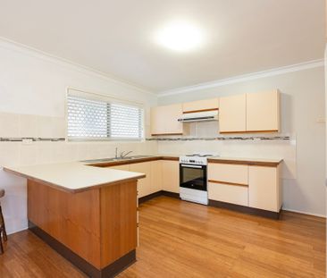 Spacious Family Home in a Convenient Location - Photo 2