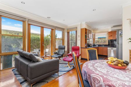 1/19 Chandler Street, Williamstown, VIC 3016 - Photo 5