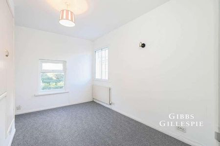 East Common, Gerrards Cross, Buckinghamshire, SL9 - Photo 5