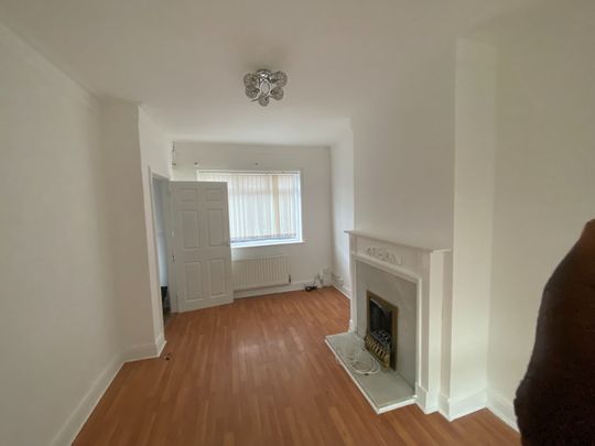 3 Bed Terraced House, Moscow Drive, L13 - Photo 1