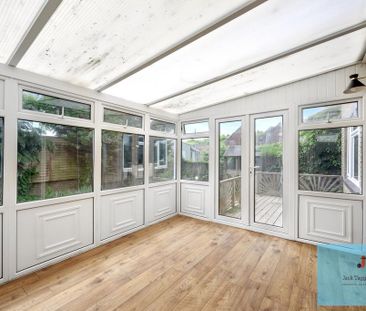 5 bedroom detached house to rent - Photo 2