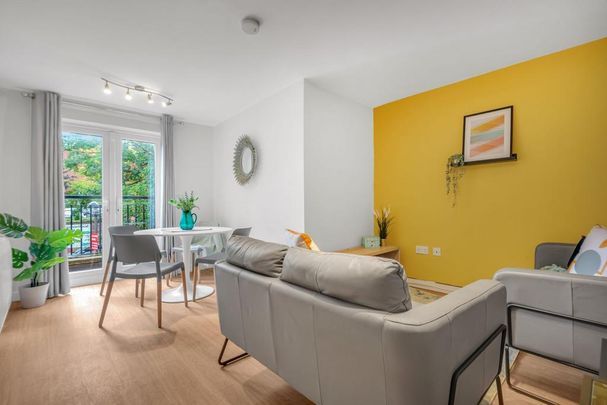 3 bedroom flat to rent - Photo 1