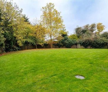 Woodland Grove, Epping, CM16 - Photo 3