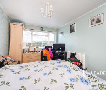 3 bedroom detached house to rent - Photo 4