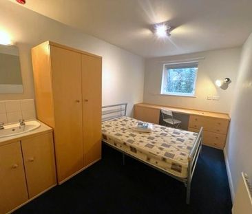 1 bedroom in a house share to rent - Photo 6
