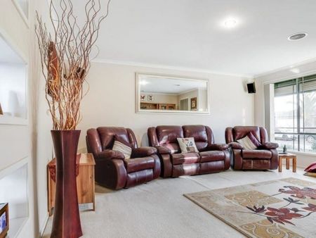 The Perfect Loaction - Photo 2