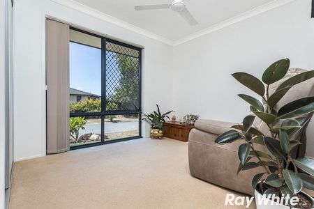 20 Diamond Avenue, Kallangur QLD 4503 - House For Rent | Domain - Photo 3