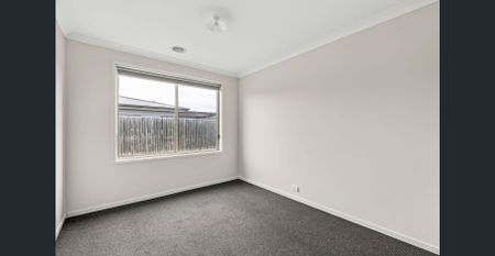 Modern Gem in Prime Marshall Location - Photo 3