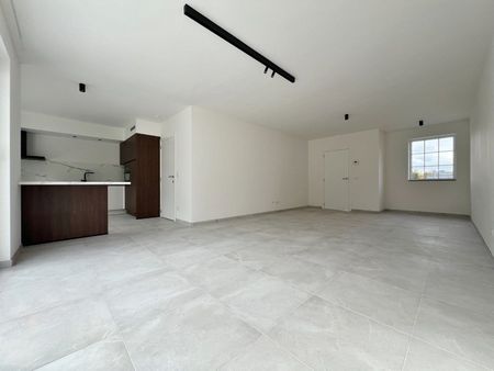 Nieuwbouwwoning met 3 slaapkamers, garage en zuid gerichte tuin - Photo 4